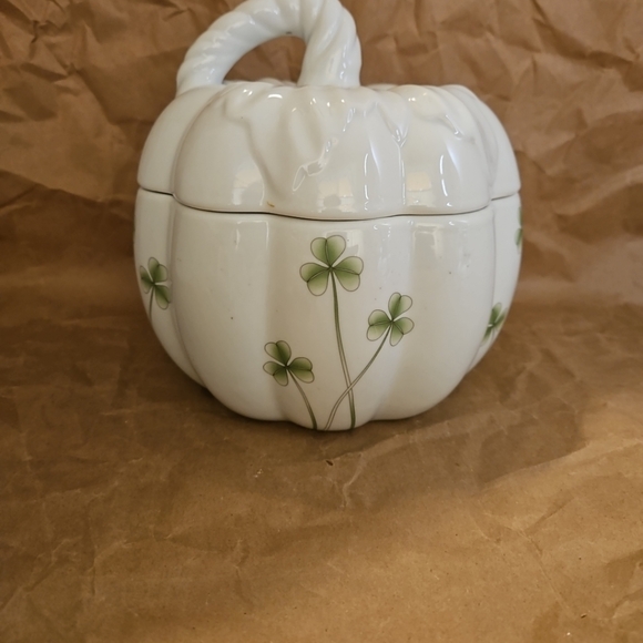Marcus Notley Ireland Porcelain Pumpkin Canister Cookie Jar w Clover St Pats 8" - Picture 7 of 8